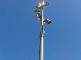 Lampadaire multiple Vieux port de Marseille télégéré par contrôleurs Citylone